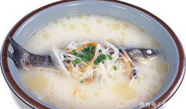 加热|做鲫鱼汤,到底加热水还是冷厨师说好多人都错了,难怪汤不白