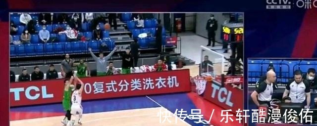 快攻|韩德君伤得有多重杨鸣透露更详细的信息,恐要休息一段时间了!