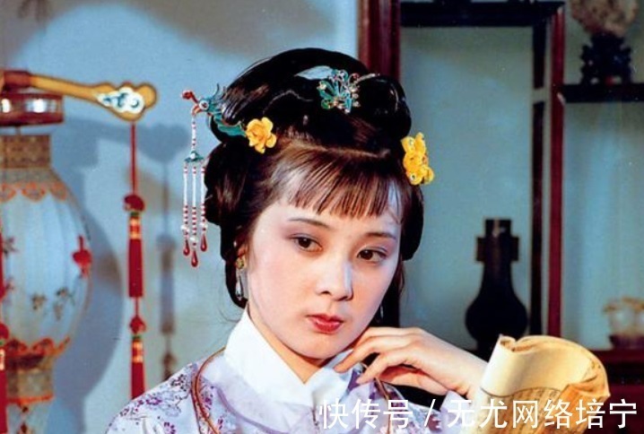 贾府&刘姥姥曾直夸惜春是“天仙下凡”,为何见到黛玉时却吝啬了起来?