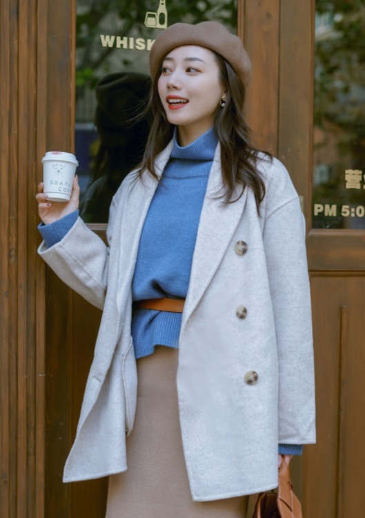 博主|入冬后的高级感从何而来?靠一件“针织衫”就可以搞定,时髦大气