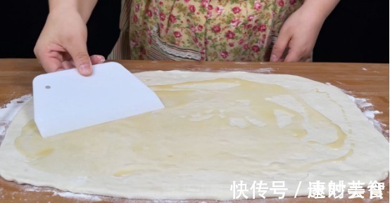 步骤|简单的葱油饼做法，当早餐吃很合适，柔软多层喷喷香