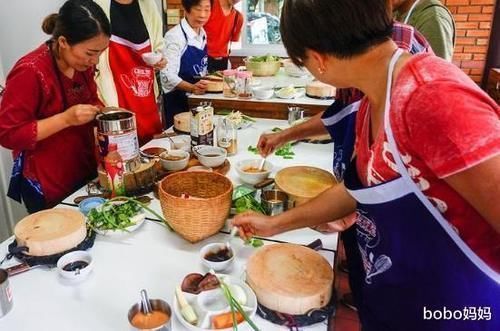 妈妈|“超省事妈妈”每个月只做2次饭,15年省下10万块,惹网友议论