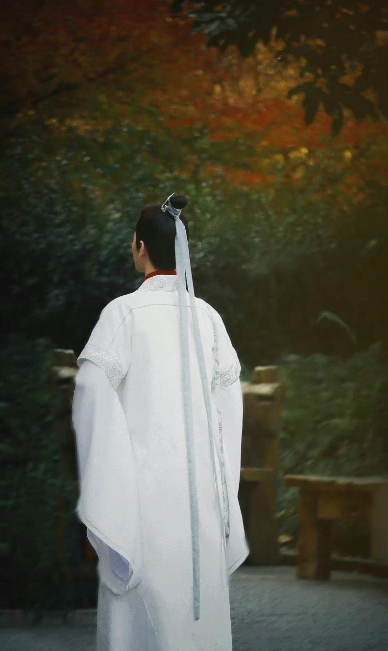 诸葛亮|春游家族COS三国人物!杨洋化身潇洒诸葛亮!关晓彤古装相获好评