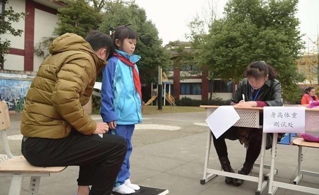 参照表|“1到18岁”身高参照表,看看你家孩子身高,是高了还是矮了?