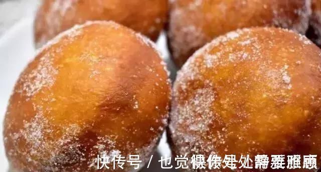 简单的面包做法，不用烤箱不用蒸，香甜柔软，儿子连吃5个直夸香