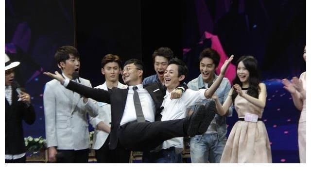 《快乐大本营》正式落幕,何炅复出力撑全场,新节目首播仍被嘲讽