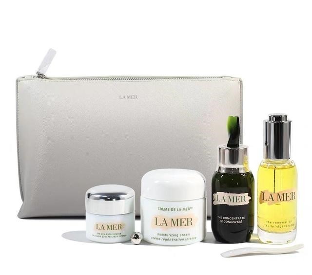 质地 有眼界的女人,40岁后都爱用这四款面霜抗老优秀,还颜值高!