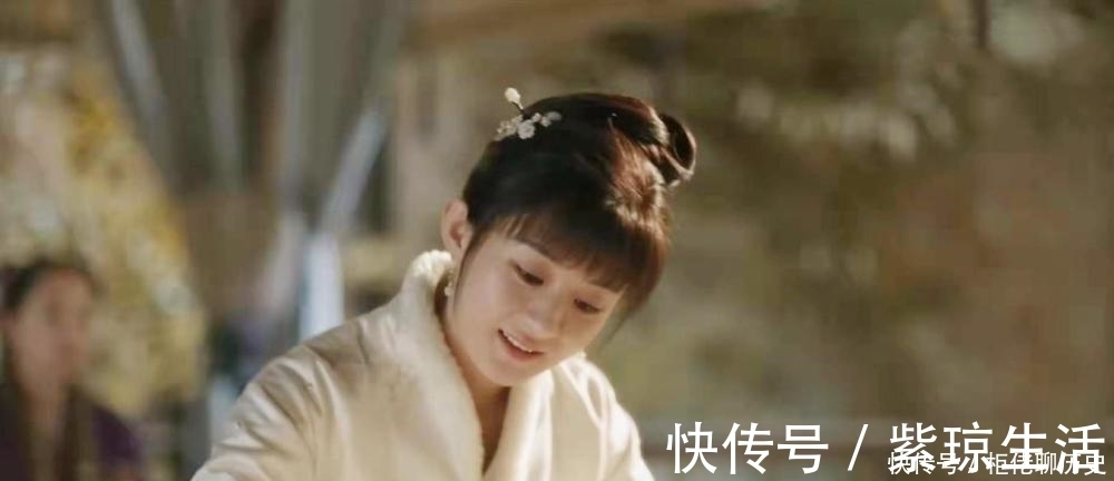 千古名篇#相隔七年,苏轼与弟弟共度中秋,写下一首千古名篇,既是词也是诗