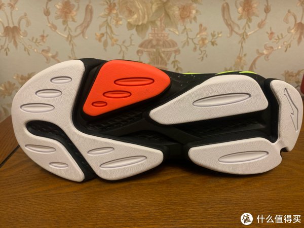 学生时代|鸿星尔克【20周年庆奇弹纪念款】跑鞋运动鞋开箱测评