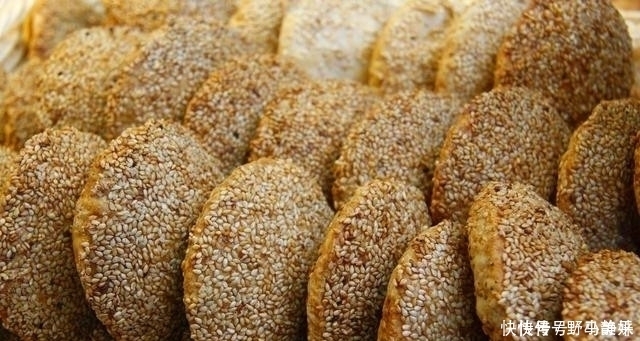 教你在家做麻酱烧饼,香酥爽口,酱香味十足,做法非常简单