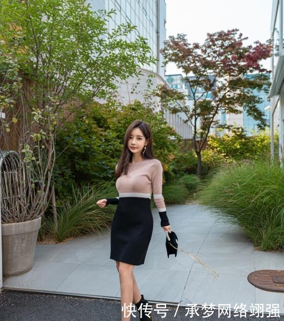 针织|美女珠珠:幻彩粉黑混搭俏皮针织及膝裙!