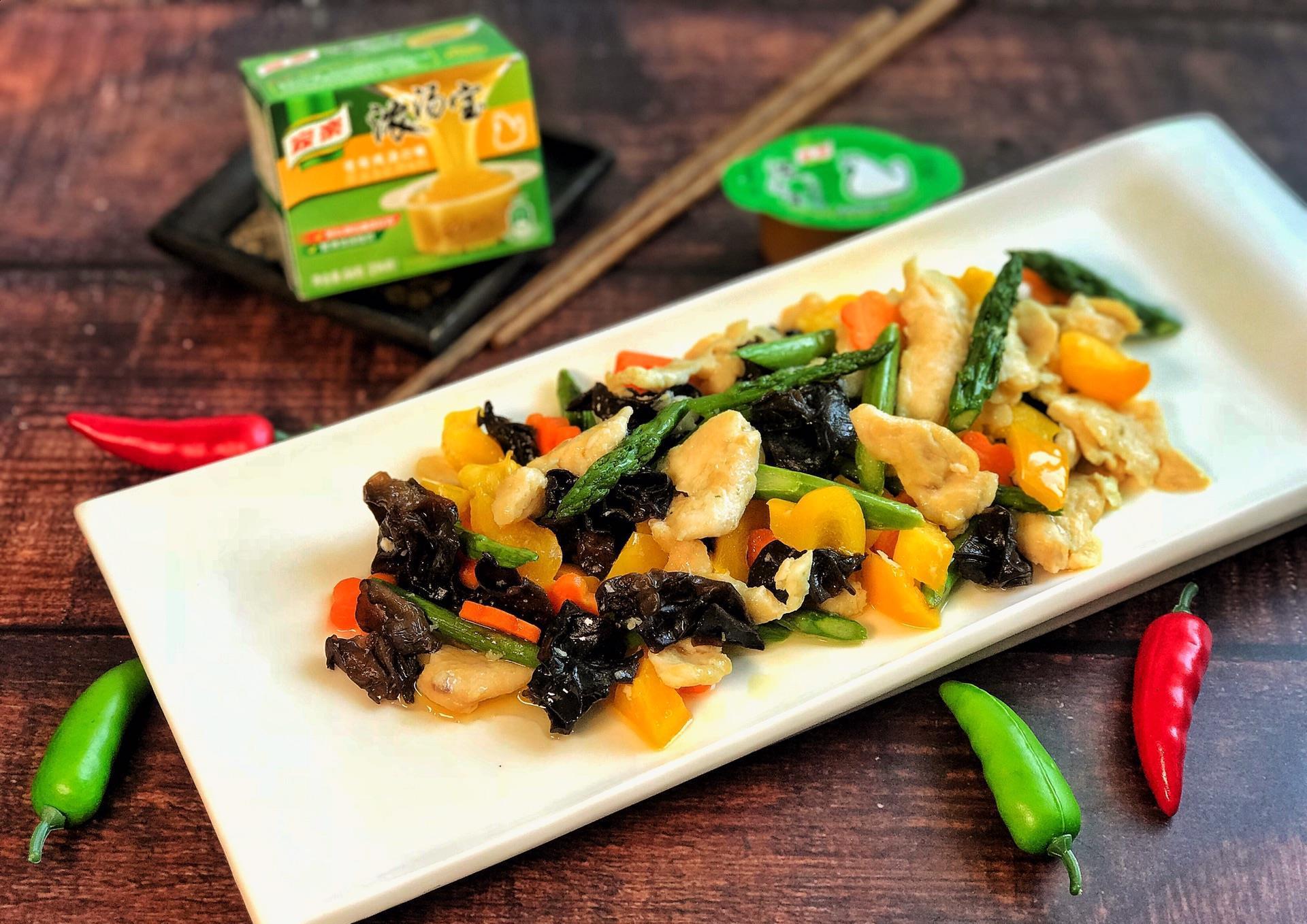鸡胸肉|芦笋烩鸡胸,美味鲜香,营养健康