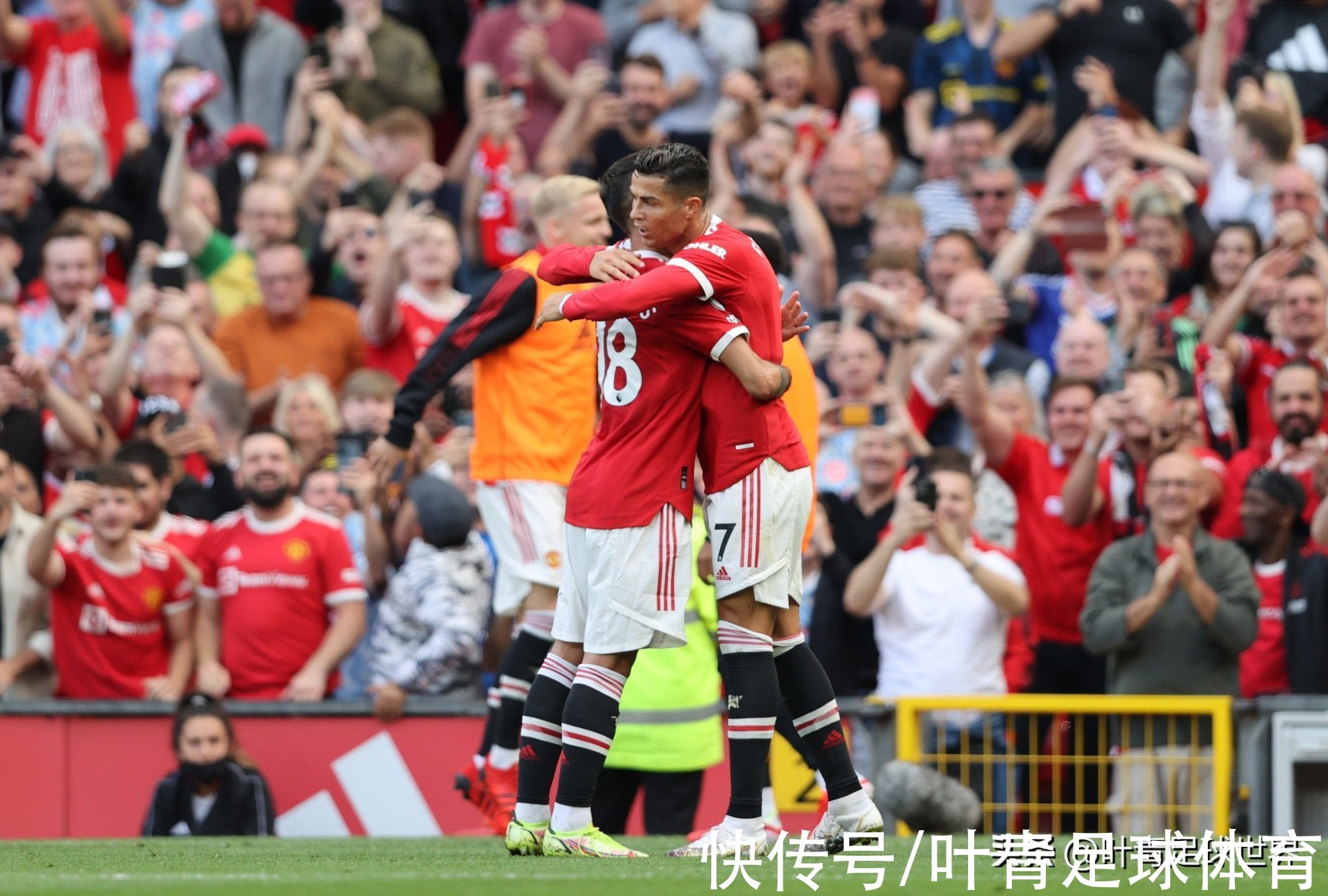 格林伍德|曼联4-1！C罗炸裂首秀：200次双响炮，加冕MVP！7万人膜拜