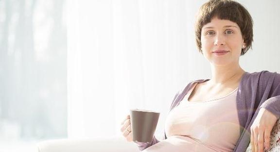 动作|孕妇这个坐姿不要有,或许会影响胎儿的发动时间,别大意