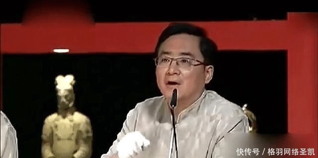 主持人$老大爷带齐白石画来鉴宝,主持人直呼:您和齐白石是亲兄弟吗?