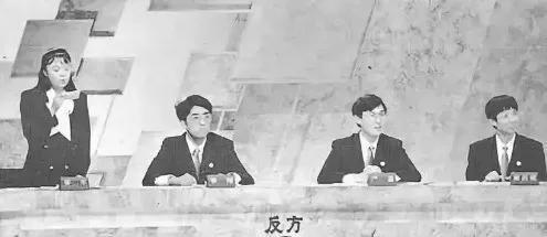 蒋昌建 年过半百的蒋昌建,可不只是《最强大脑》主持人这么简单