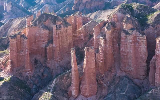 早白垩世|距今为7000万年的丹霞地貌奇观，有着全国独一无二的登山之道