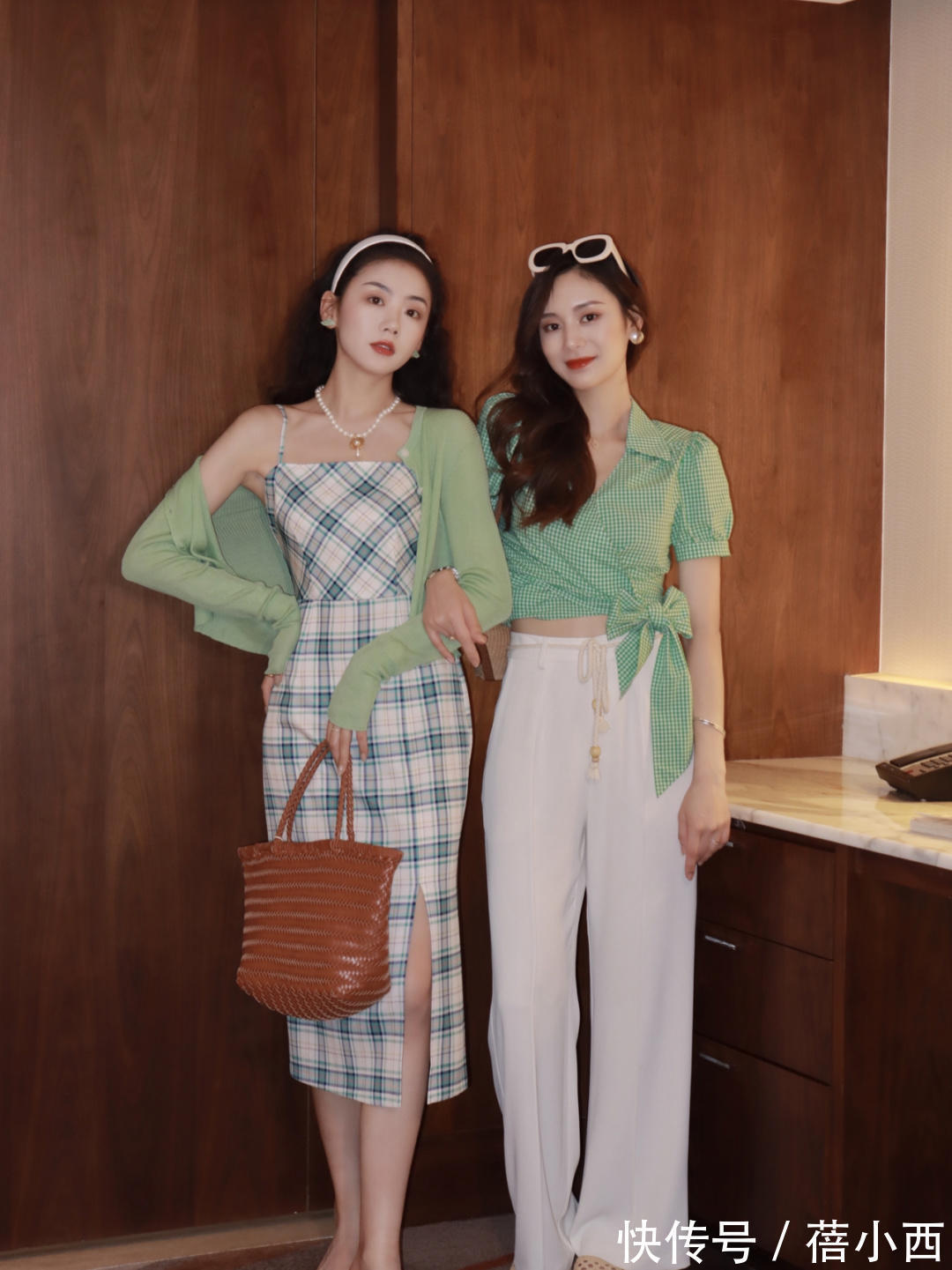 穿搭|夏末初秋如何穿才时髦?学这位博主的复古穿搭造型,瞬间展现魅力