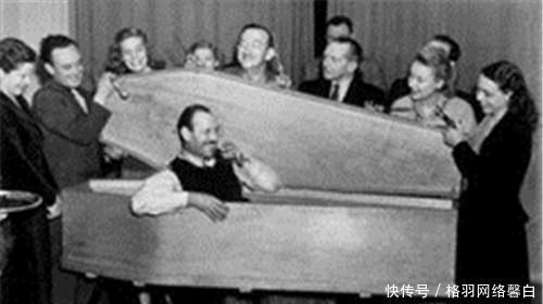 巧妙|英国传奇魔术大师,弃魔从军,二战时用“魔法”巧妙变走德军炮弹