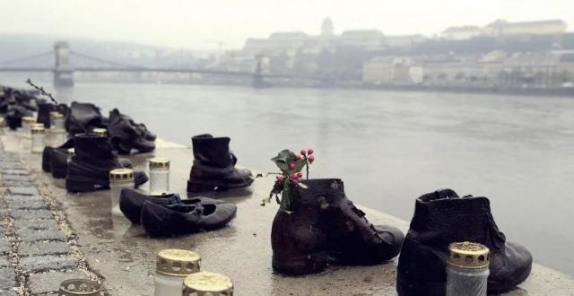 死亡|匈牙利的1944大屠杀，多瑙河底的犹太人