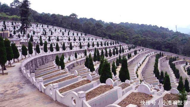 烈士陵园|中国烈士陵园中,跪着4名日军雕像,日本多次讨要均被拒绝