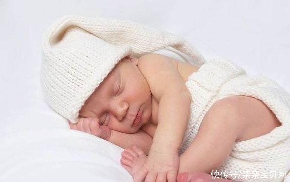 性格|心理学家：如果宝宝是这种睡姿，很可能是缺乏安全感，家长要重视