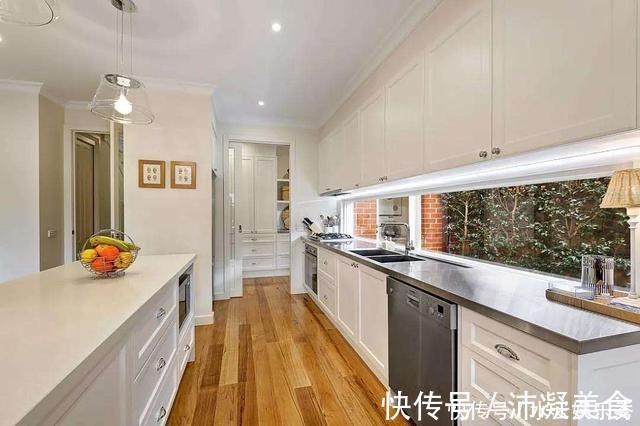 台面|厨房台面选石英石还是不锈钢幸亏工头告诉我,差点跟风买错