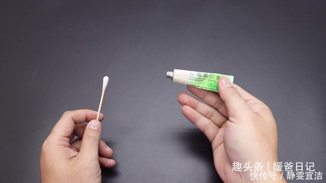 红霉素软膏的5个作用，简单实用，回家找找有没有，试试