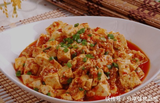  简单|川菜麻婆豆腐，简单是食材也能让你吃上三碗饭