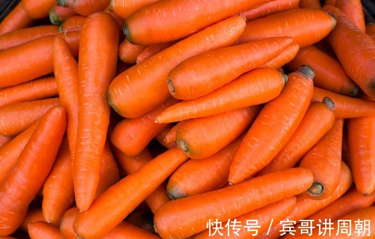 胡萝卜小米粥|胡萝卜配此物一起煮,胃舒服了,大肚子平了,视力也越来越好!