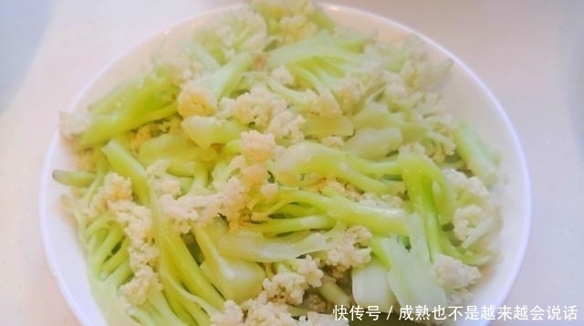 广州一家四口的午餐,家常便饭吃得香,做法简单,节后这样吃舒服