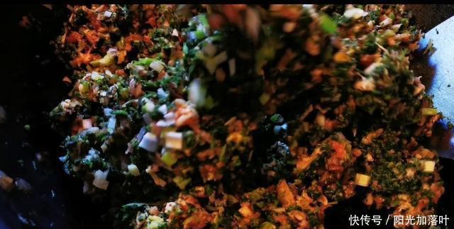 荠菜馄饨|这道美食我家经常做,做一次能吃好几顿,简单方便又美味!