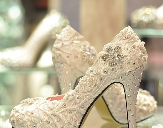 女性 女人的高跟鞋,就是男人的脸,凸显女性完美的气质