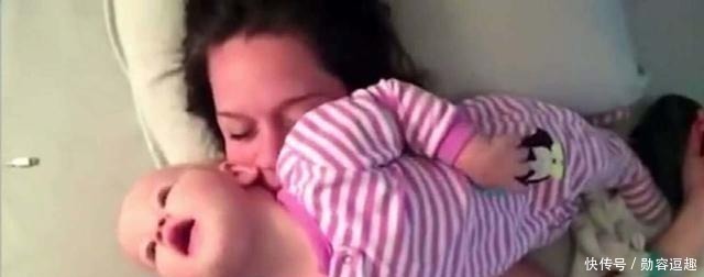 宝妈|宝宝常被误解的调皮小动作, 原来是宝宝在说爱你!