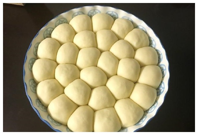 这个面包做法太简单了，不用整形，滚圆就好，放上3天也不硬