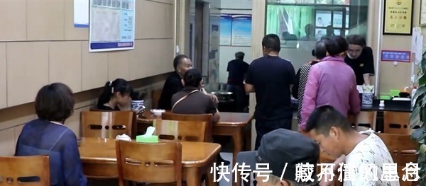 辣子|临洮小哥卖热凉面，一碗面卤汁浇两遍，有客人开车300公里过来吃！