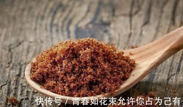 女性朋友|女性经期期间,喝红糖水好吗?专家:并不是所有女性都能喝!