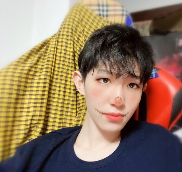 太多|AG晒队员万圣节“怪”照！一诺肤色令女生羡慕，梦泪的最好玩