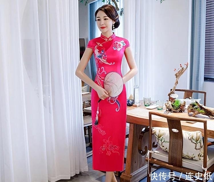 绝美!极致玫红长旗袍,旖旎风采,靓丽优雅!