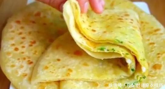 鸡蛋灌饼最简单的做法,学会这个小技巧,保证个个鼓大泡