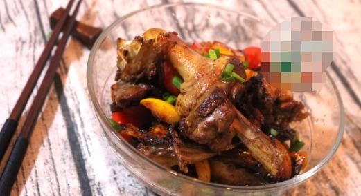 家人都爱吃这菜,贵是贵点,鲜香味美,煮一锅都不够吃