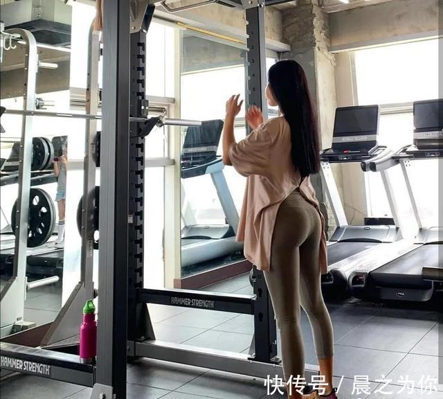 le|“举铁”健身网红拥有逆天大长腿,与男友秀健身日常羡煞旁人