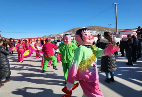 村村委会|“奥运向我走来我为奥运添彩”—平定堡镇人民载歌载舞为冬奥加油