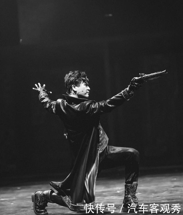 冬青|新《灵魂摆渡》开演!夏冬青变帅,赵吏霸气依旧