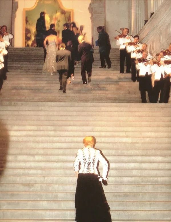  穿一辈子白衬衫是种什么体验？答：引领时髦|GirlCrush | 引领