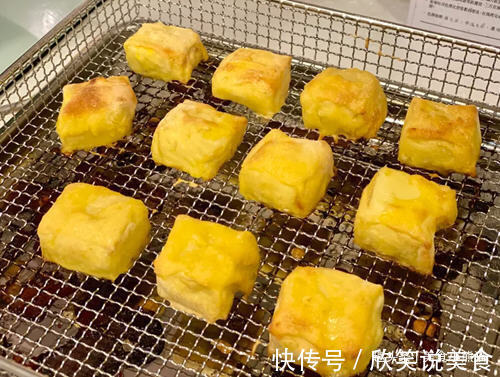 烤箱版气炸豆腐，低油低脂肪，懒人易学菜肴，外酥里嫩，好吃到爆