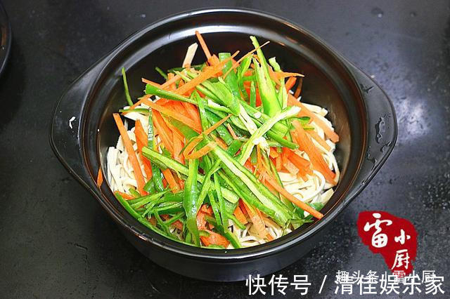 家里人吃不腻的家常菜，一年四季都离不开，每回都光盘