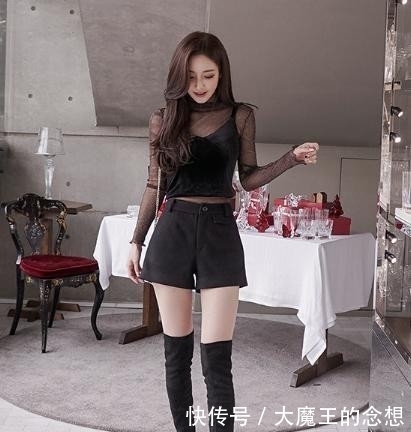 网纱|同样的网纱打底衫,孙允珠穿出不一样的视觉效果