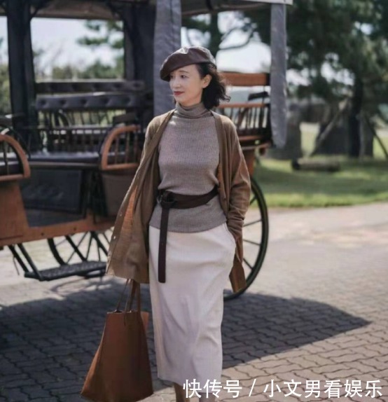 中年女性穿衣讲究得体，学会单品挑选和搭配，把握气质和高级感