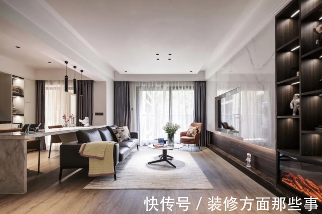 现代|125平现代风三居室,办公区后居然有一个小西厨可以作饭